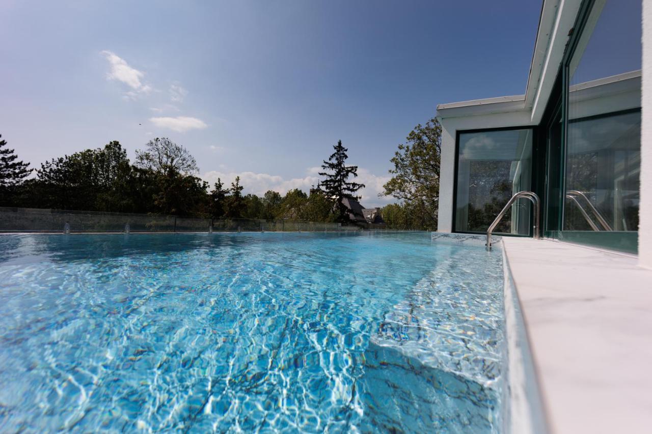 Villa Bauhaus Wellness Apartments 207 - Petiteplage Siofok Bagian luar foto