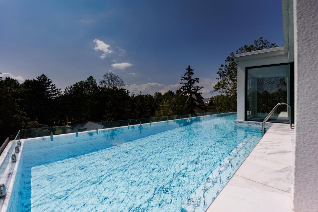 Villa Bauhaus Wellness Apartments 207 - Petiteplage Siofok Bagian luar foto