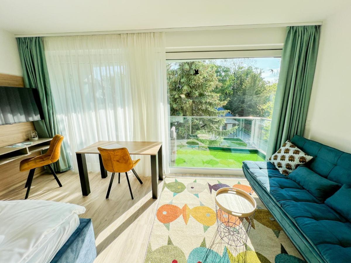 Villa Bauhaus Wellness Apartments 207 - Petiteplage Siofok Bagian luar foto