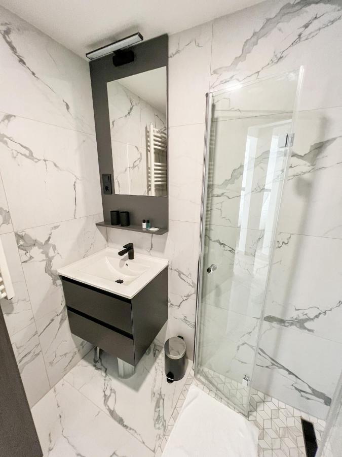Villa Bauhaus Wellness Apartments 207 - Petiteplage Siofok Bagian luar foto